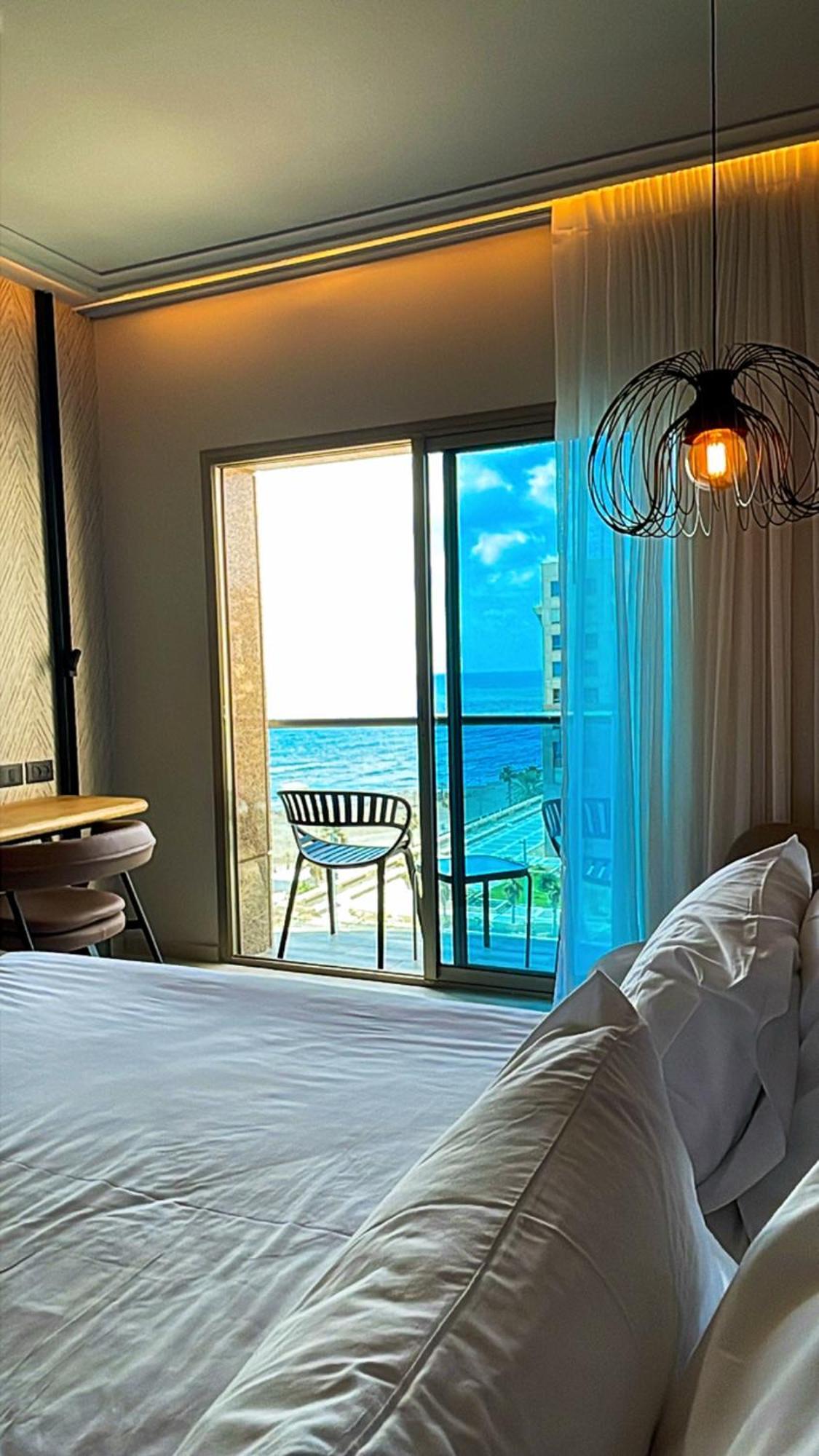 Suite On The Beach Хайфа Экстерьер фото