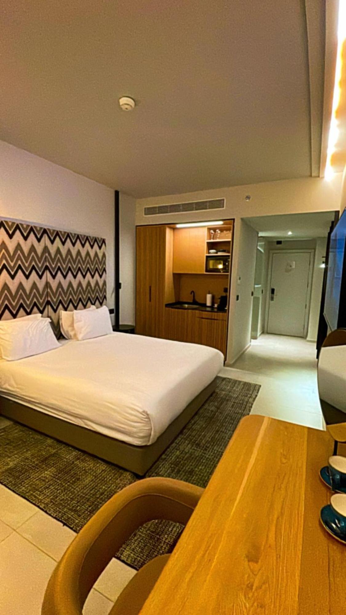 Suite On The Beach Хайфа Экстерьер фото